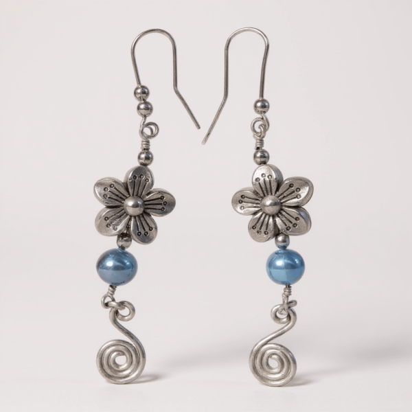 Blue Pearls & Flowers (L)